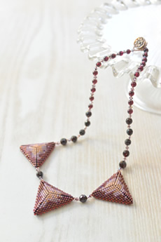Gra-Tri (Gradation Color Triangle)