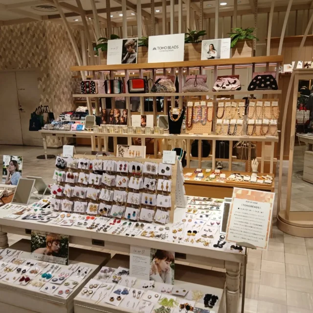 こんにちは✨😃❗
早いもので
渋谷ヒカリエ様2階
トーホーポップアップ
残り3日となりました😆✨
本日は連休最終日午後の
ひととき遊びに来てみては
如何でしょうか？😊✨
皆様のおこしをお待ちしております😄✨