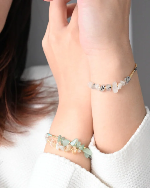 @beaded_dna よりスライド式ネックレス＆ブレスレット を
楽天ショップにて販売開始しました。
金具をスライドするだけでサイズ調整ができ、
ネイルをしていても片手で簡単に着脱できる
ストレスフリーなシリーズです。
シンプルで上品なデザインは、
日常使いにも特別な日にも寄り添ってくれます。
ギフトにもおすすめのアイテムです。

ぜひチェックしてみてください。

＃ビーズアクセサリー
＃スライド式